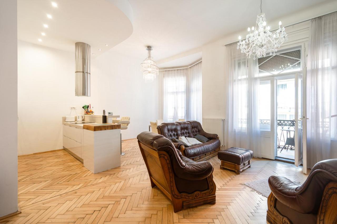 Garys Bright And Spacious Two Bedroom Flat Near Danube Будапешт Экстерьер фото