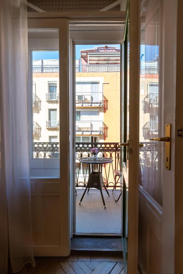 Garys Bright And Spacious Two Bedroom Flat Near Danube Будапешт Экстерьер фото